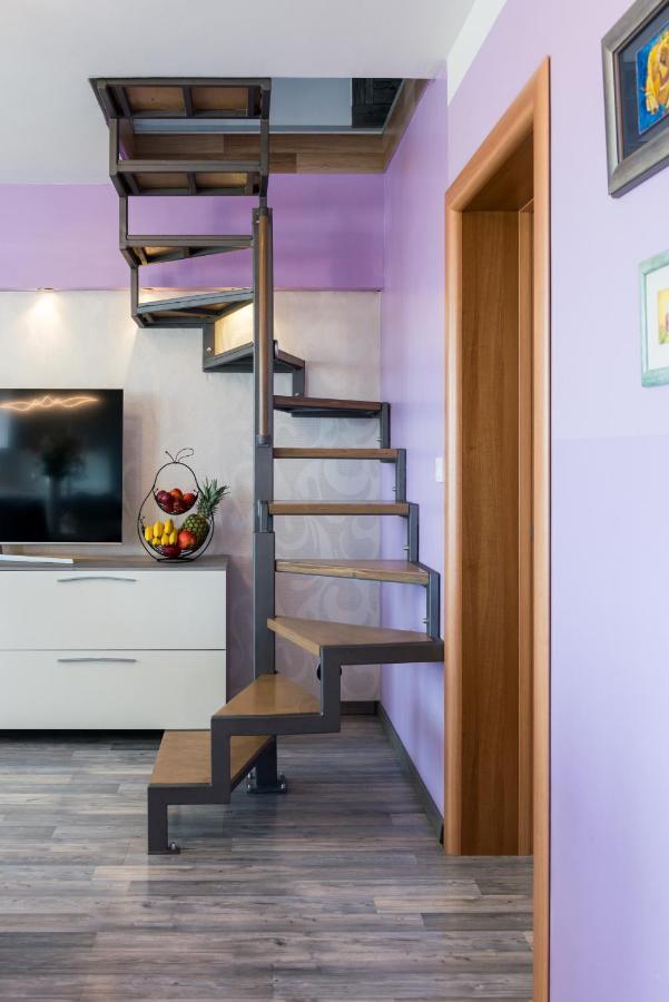 Summer Orchid - Spacious Duplex By The Beach & Ps5 Stobrec Luaran gambar